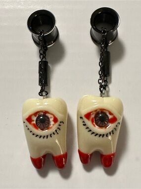 NIB Spooky Tooth Eye Dangle Plugs Gauges Screwlets Body Jewelry 00g/ 10mm